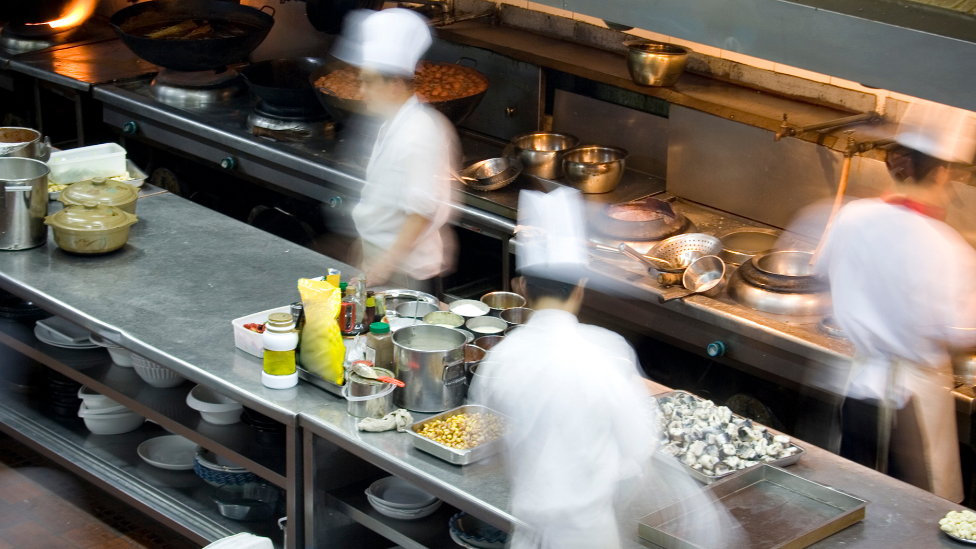 Featured image for “Why DIY Kitchen Hood Cleaning Fails—and When to Call the Professionals”